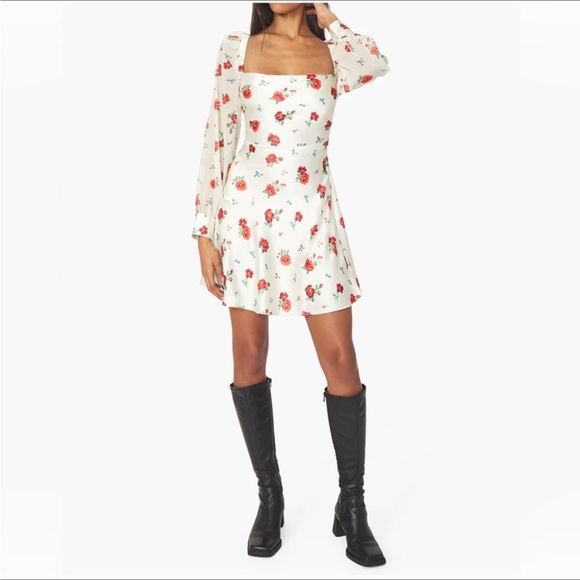 WE WORE WHAT Red Floral Satin Puff Sleeve Mini Dress - Picture 12 of 13